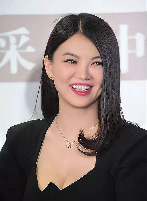 李湘父母身份公开,家境的确优越 ....(组图) - 13