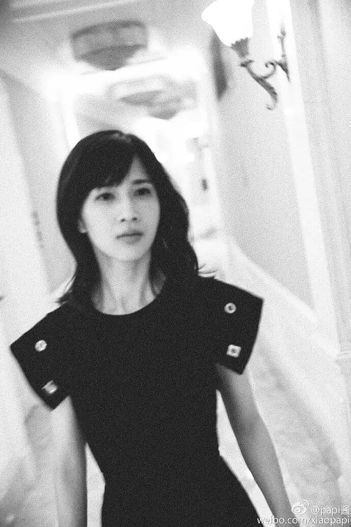 官宣生娃被全网嘲，从无业游民到身家3亿，塌了的网红圈，只剩她了（组图） - 13