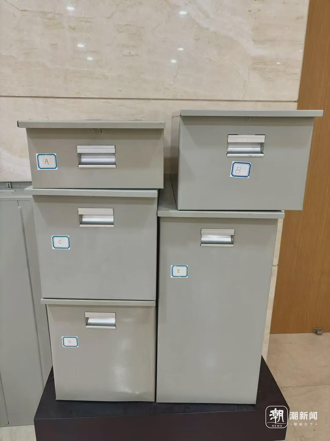 抢疯了！金饰克价突破1500元，银行保管箱业务火爆，预约排到两三个月后，网友：这都要抢？（组图） - 3