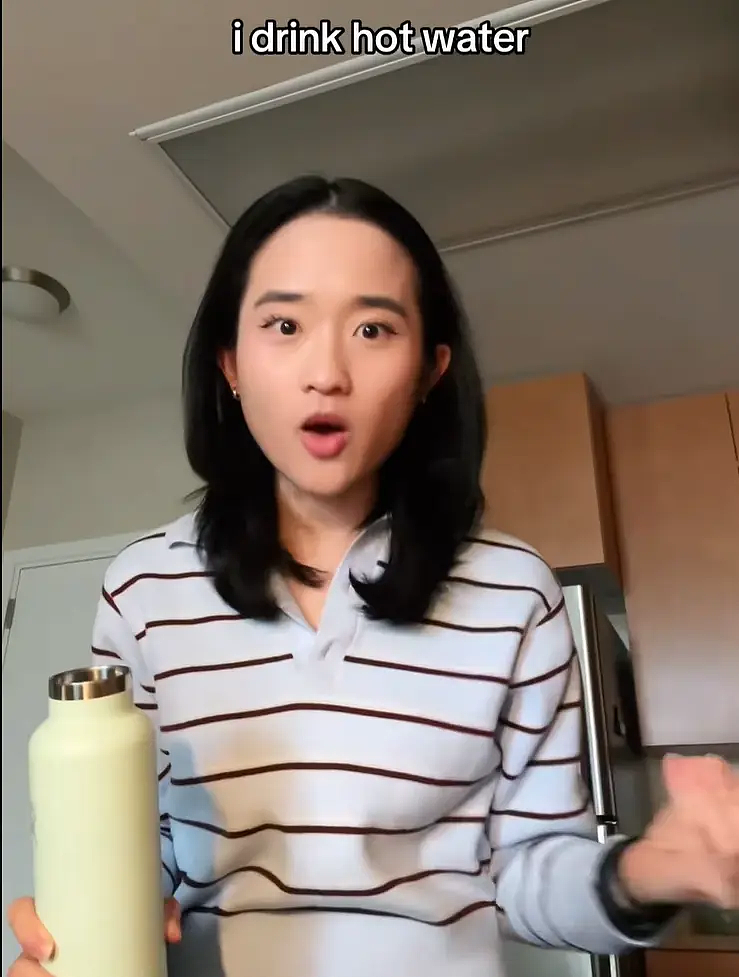 “精神中国人”席卷外网!欧美非洲网友沉迷喝热水打八段锦搞中式养生?(组图) - 20
