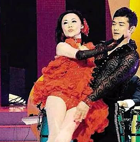 TVB男星5万5任玩？谎称试镜大搞变装，酒店门前被抓苦苦求饶，事后哭诉被出卖替人挡枪？（组图） - 20
