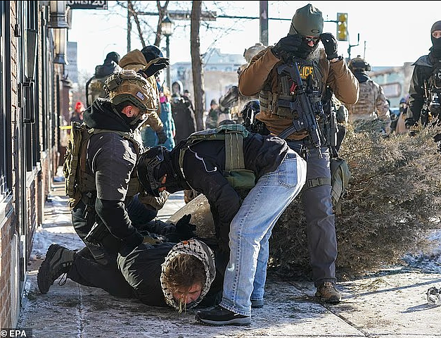 又是明州！联邦执法当街开枪击毙一名男子，现场视频曝光（视频/组图） - 8