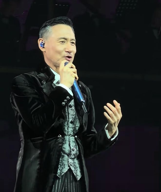64岁张学友罕见谈两个女儿：要不是她们，我根本不会讲英文（组图） - 3