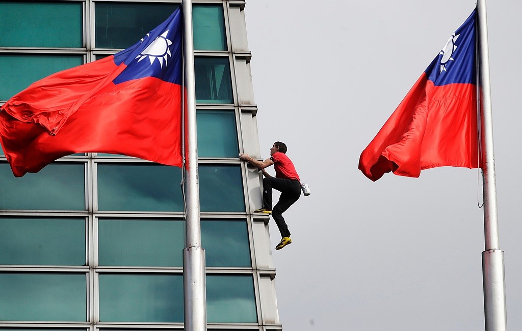 攻顶台北101难度中等? 法国蜘蛛人评这楼才最难(图) - 1