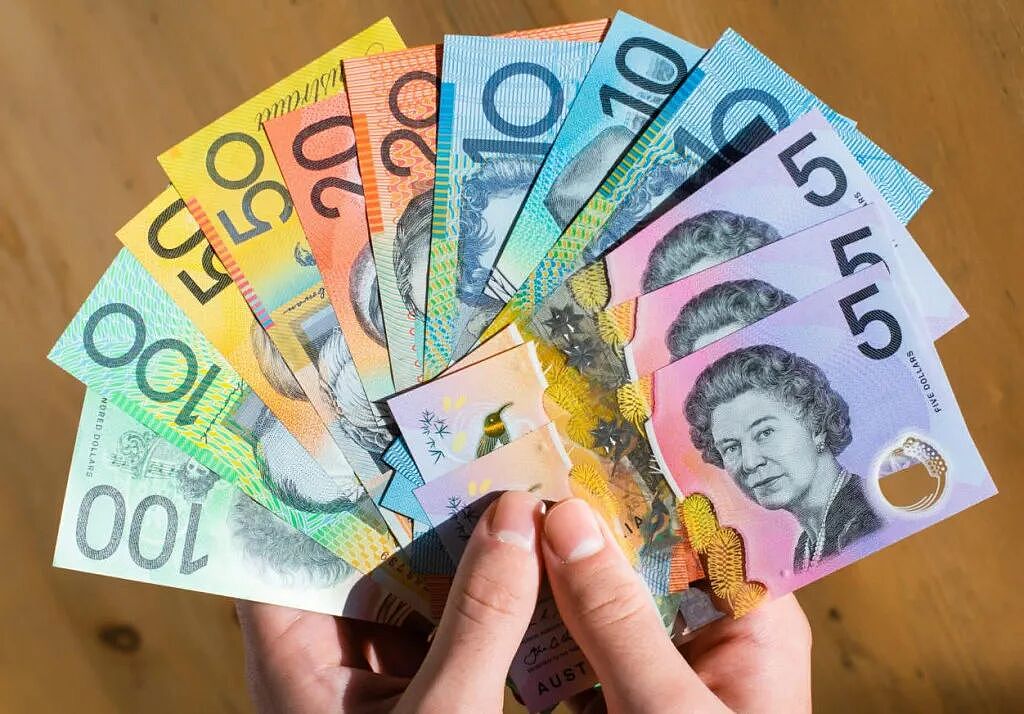 澳元汇率升至15个月新高！油价有望下跌，出国旅游买买买更划算（组图） - 2