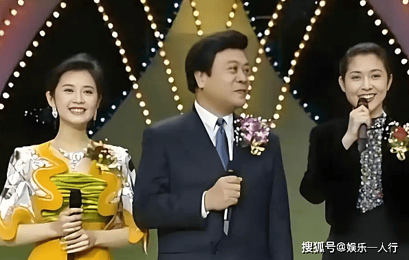央视一姐拒家乡37年内幕曝光！离婚包裹藏催泪真相（组图） - 3
