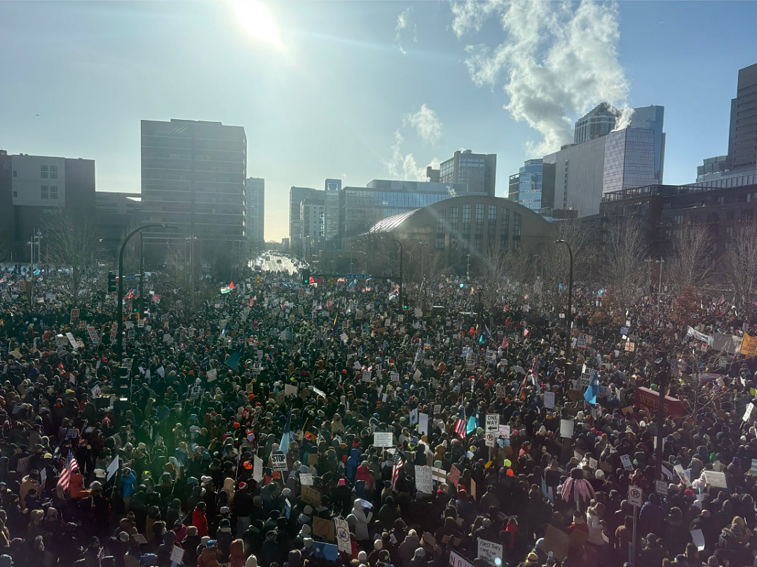 点燃全国怒火！ICE连续2次击毙平民，引爆全国反移民执法狂潮（组图） - 3