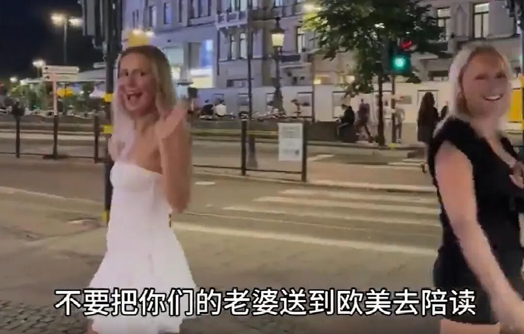 牢A“美国斩杀线”事件详细梳理:最新直播爆料美女留学生当“狗”太辣眼!(组图) - 8