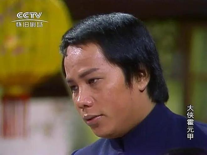 梁小龙追悼会在深圳举行,专门为粉丝设置悼念厅,有人携带《陈真》老录像带前来悼念(组图) - 5