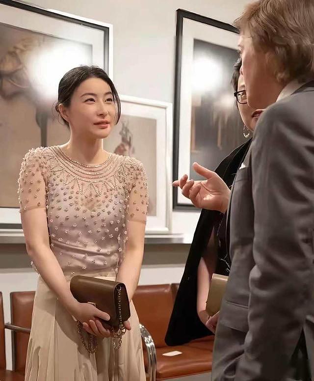 郭晶晶代言品牌被立案调查，跳水女皇退役15年 年代言收入超5000万（组图） - 3