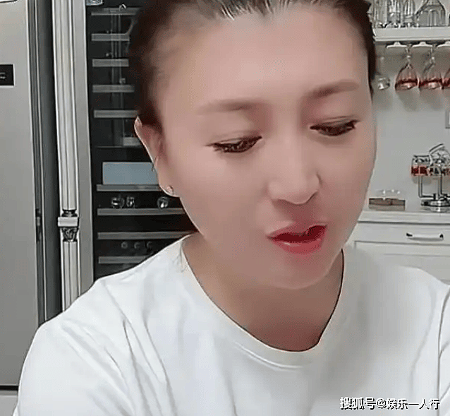 闫学晶究竟多大过错？应不应该遭受如此人格侮辱（图） - 1