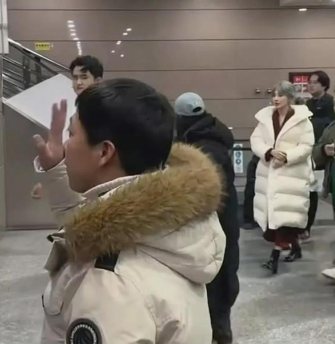 三个月生两娃?张雨绮“代孕+小三”风波持续发酵!遭春晚紧急除名(组图) - 10