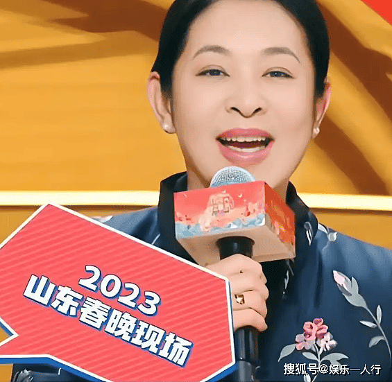 央视一姐拒家乡37年内幕曝光！离婚包裹藏催泪真相（组图） - 5
