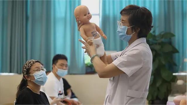 外媒：中国生育率破1新生数回到乾隆年间水平 ，预测失准后的断崖式下跌（组图） - 3