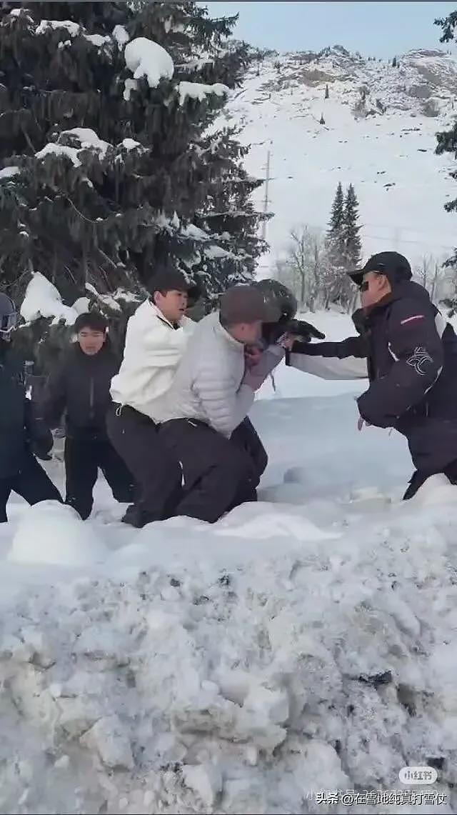 雪豹伤人真相曝光:不是偶遇是送命!当事人撒谎,航拍图还原真相(组图) - 9