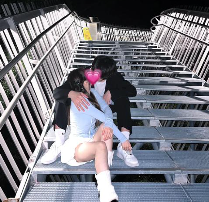 男生控制19岁大学生女友当“狗”被告强奸和虐待罪，这作恶手段相当卑劣！（组图） - 1