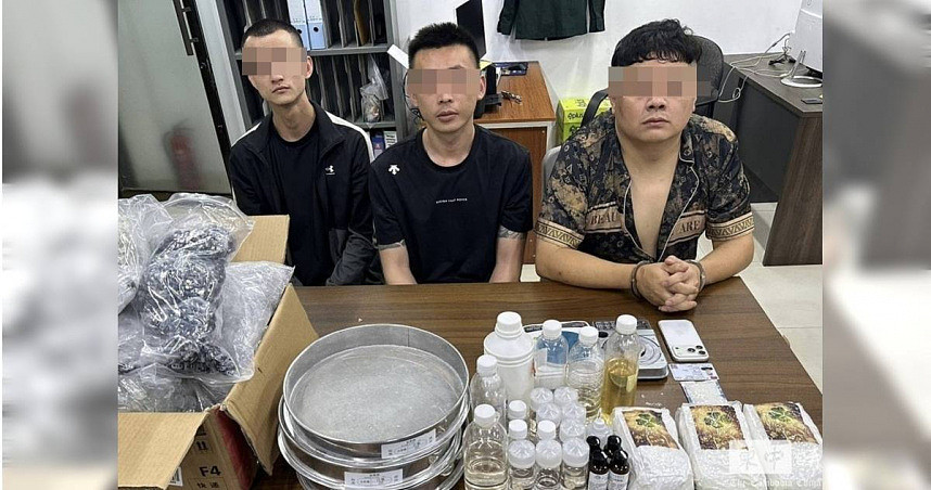 华男柬埔寨运毒驾车躲警当场身亡!3同伙被逮!下场曝(组图) - 1