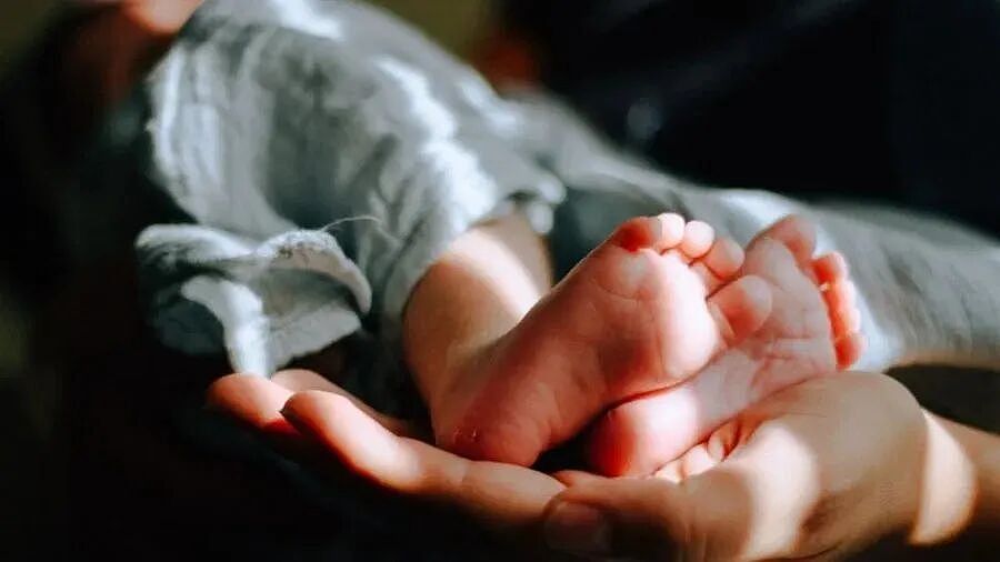 15名印尼婴儿卖到新加坡,多家中介涉案!20倍暴利揭露非法领养黑色交易链(组图) - 1