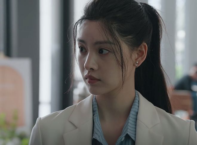 《女神蒙上眼》出圈理由:辛芷蕾的演技,郑希怡的衣品(组图) - 12