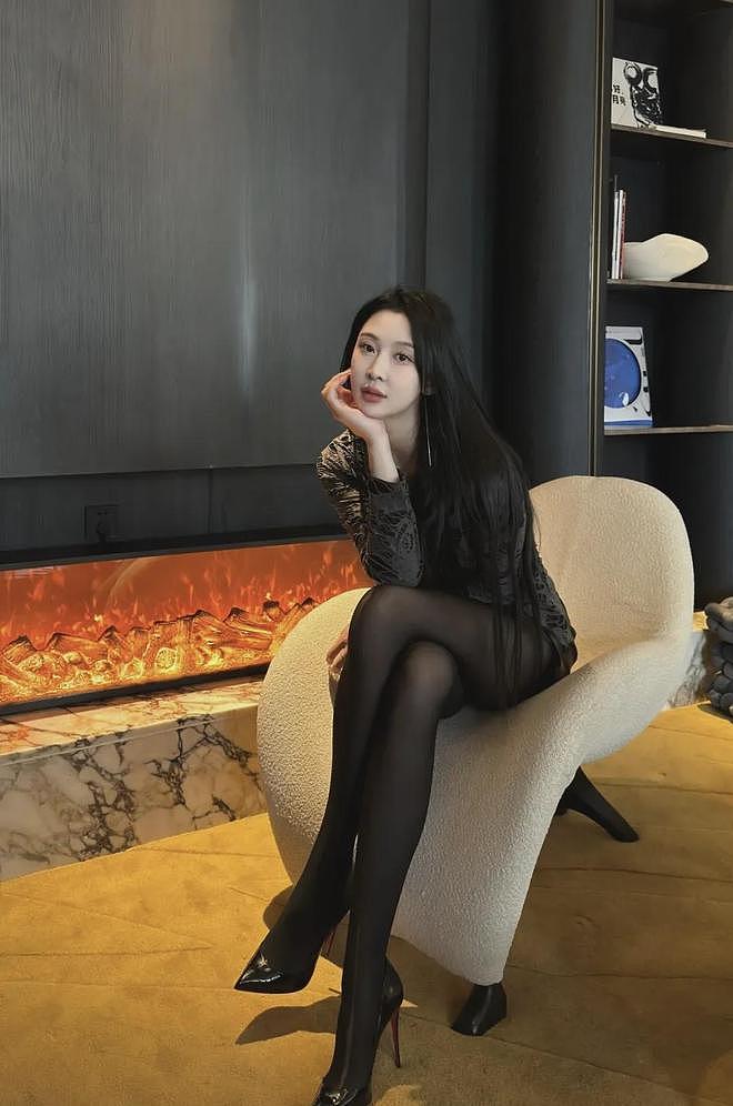 【美女】最美女子击剑运动员冠军，长相靓丽，腰身纤细，丰满身材，太完美（组图） - 10