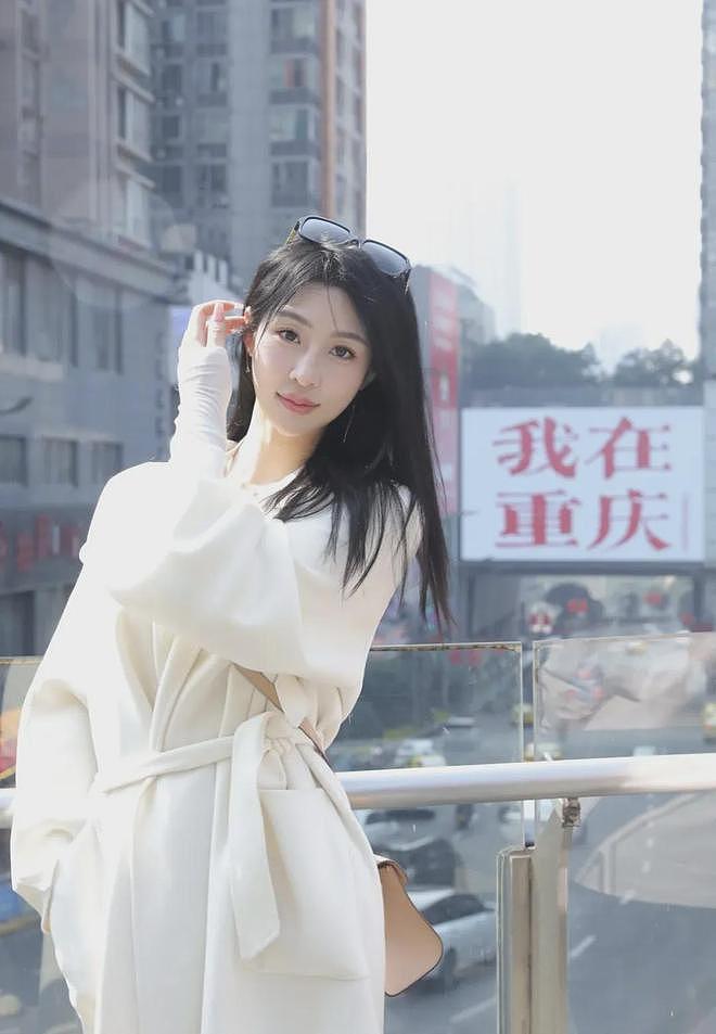 【美女】最美女子击剑运动员冠军，长相靓丽，腰身纤细，丰满身材，太完美（组图） - 17