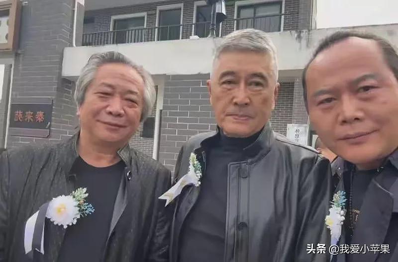 梁小龙出殡成闹剧，经纪人疑似与他妻儿闹翻（组图） - 21