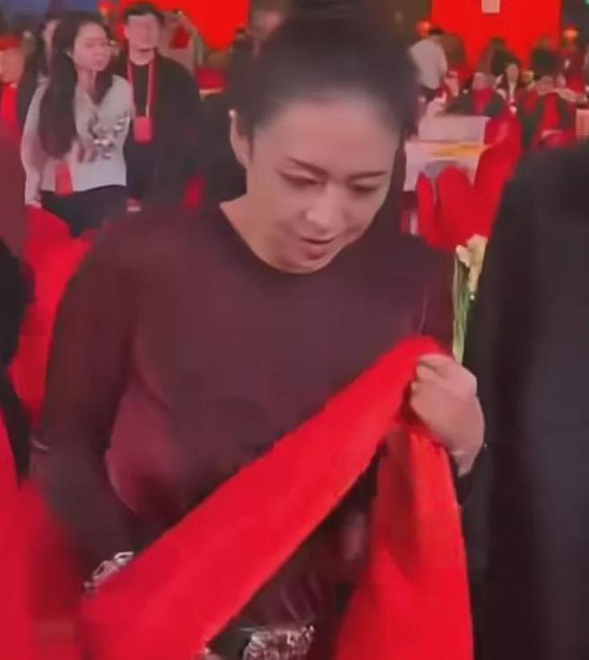 文联春晚录制现场好真实！大咖太多没人惯着，明星边排队边补妆（组图） - 12