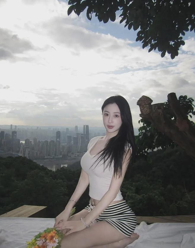 【美女】最美女子击剑运动员冠军，长相靓丽，腰身纤细，丰满身材，太完美（组图） - 7