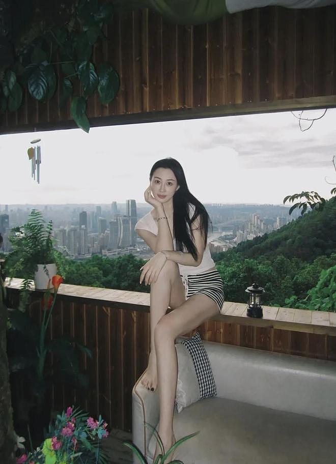 【美女】最美女子击剑运动员冠军，长相靓丽，腰身纤细，丰满身材，太完美（组图） - 6