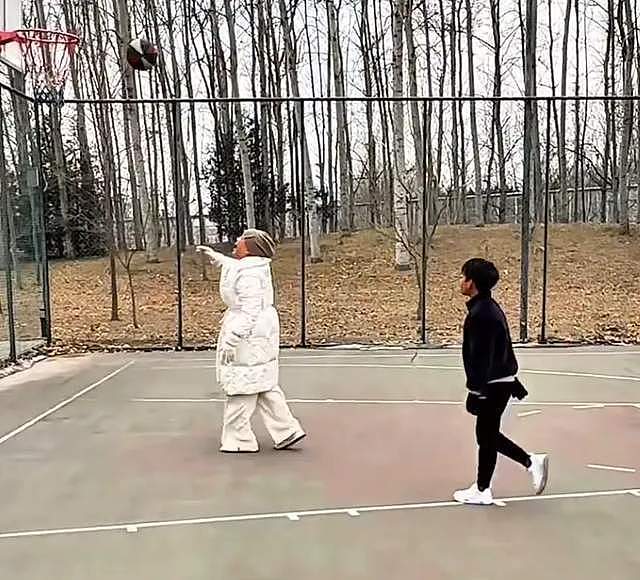 大S离世一周年将至，子女首次回京过年，11岁小玥儿身高近一米七（组图） - 8