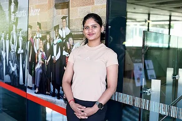 澳洲留学生学费竟是本地生8倍！UNSW、悉尼大学被点名（图） - 1