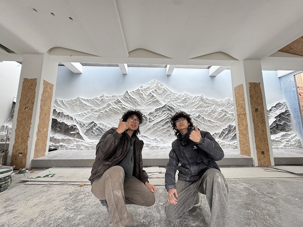 湖南00后美术生全国“刮腻子”，每天只睡四五个小时，团队年入百万！已接到外国订单（组图） - 4