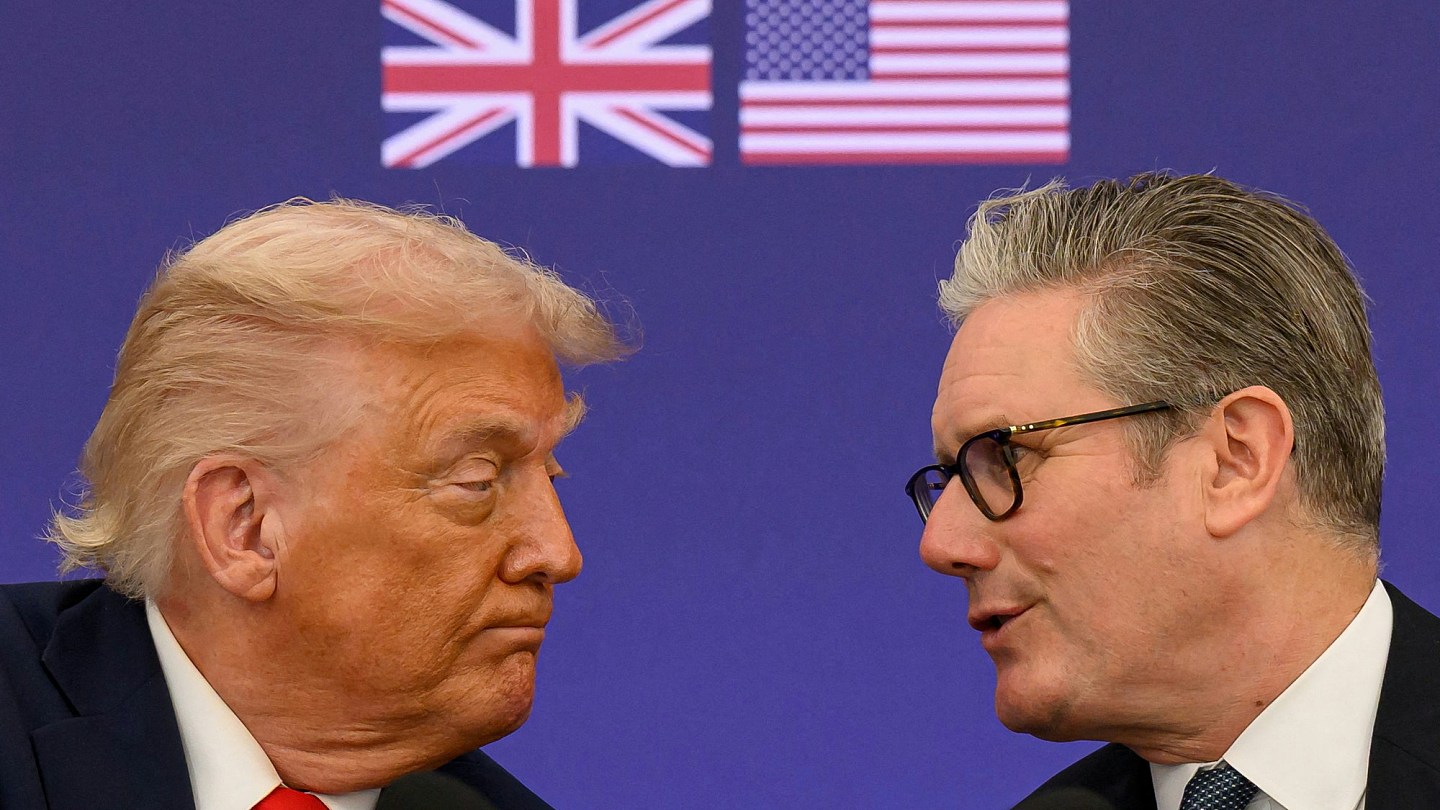 外媒：英国首相时隔八年访华，不是转向中国而是“紧跟美国”（组图） - 2