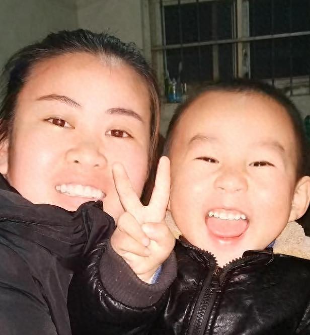 10岁抗癌小王子豪豪去世,后事安排、遗愿曝光,爸爸哭红了眼(组图) - 1
