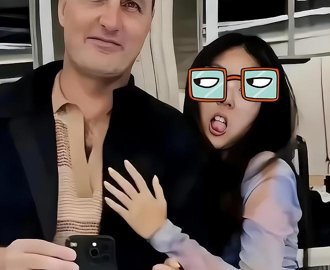 吐舌头=x暗示?牢A风波牵扯多位女明星,章子怡朱珠旧照被扒(组图) - 6
