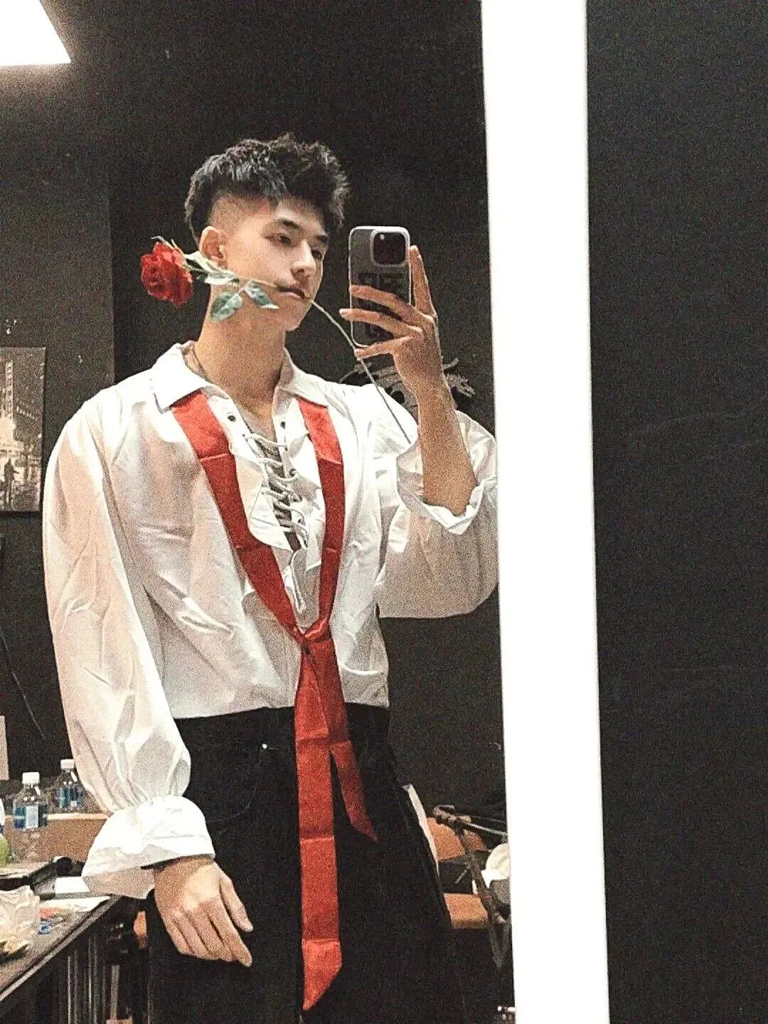 【帅哥】速来围观!健身小狼狗肉体绝绝子,这宽肩细腰我直接嘶哈嘶哈(组图) - 12