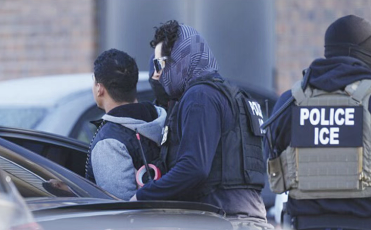 华人担心ICE抓捕，出门天天带着护照（组图） - 3