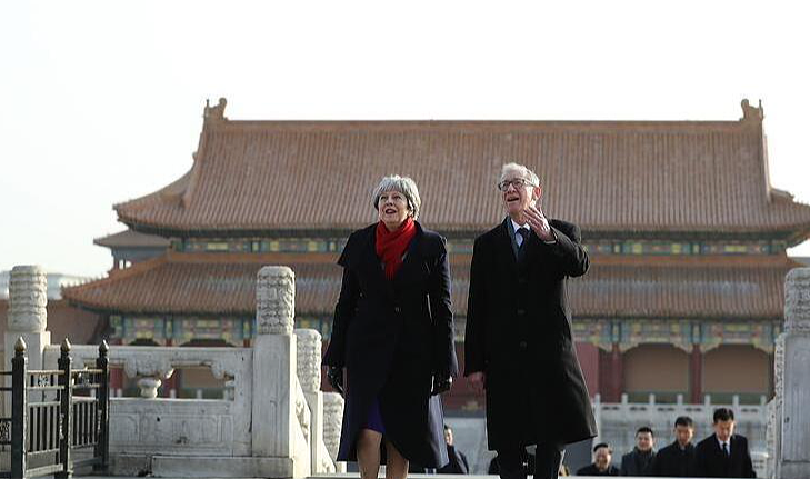 英媒关注斯塔默访华:60人豪华阵容重塑中英经贸关系(组图) - 2