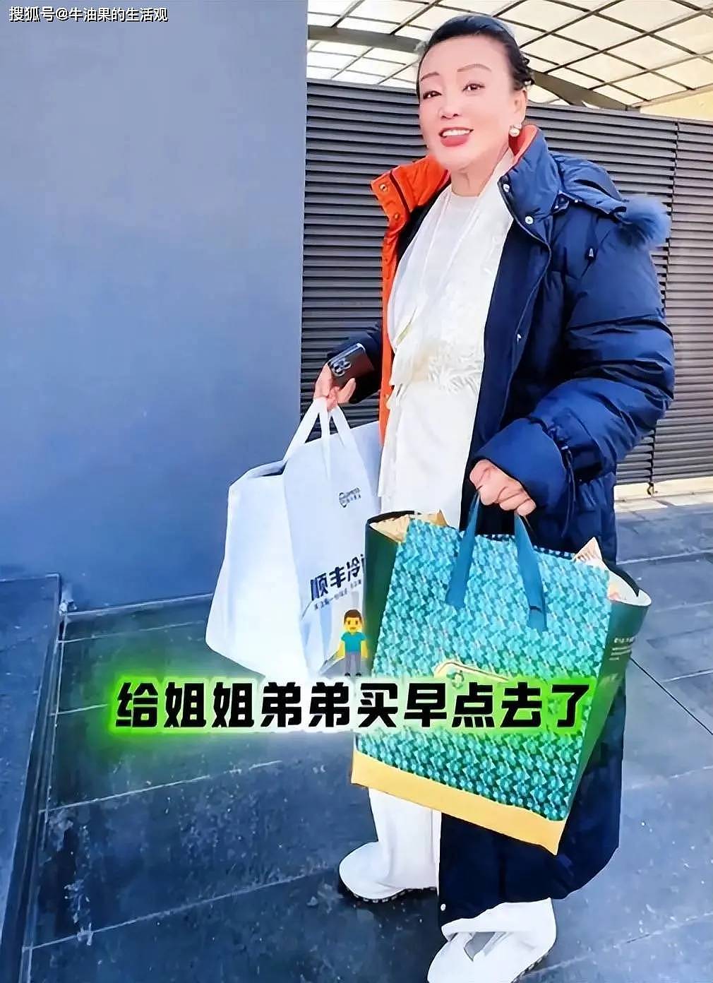 马筱梅拍孕妇照，汪小菲笑得很勉强？玥儿姐弟来北京了，张兰陪着玩（组图） - 5