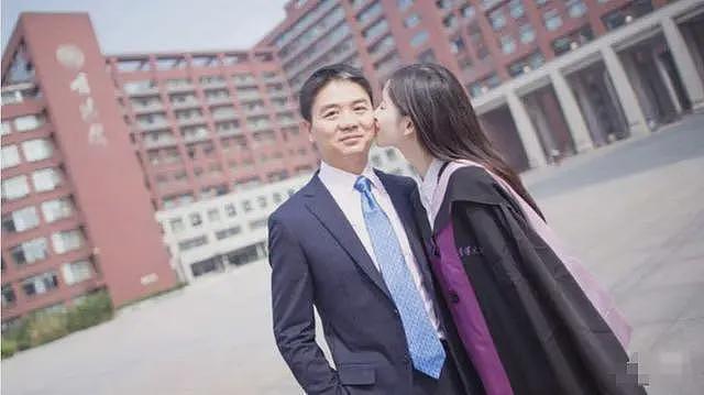 “睡下属”，深扒刘强东的多个女人和六个孩子，章泽天地位如何？（组图） - 9