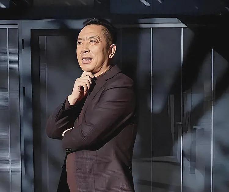 获“救命钱”后,贾国龙摊牌:累计亏损将超6亿!他终于认清自己(组图) - 11