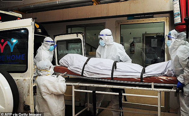 美国拉响警报！CDC紧急监控尼帕病毒，对印度发布二级旅行警告（组图） - 1