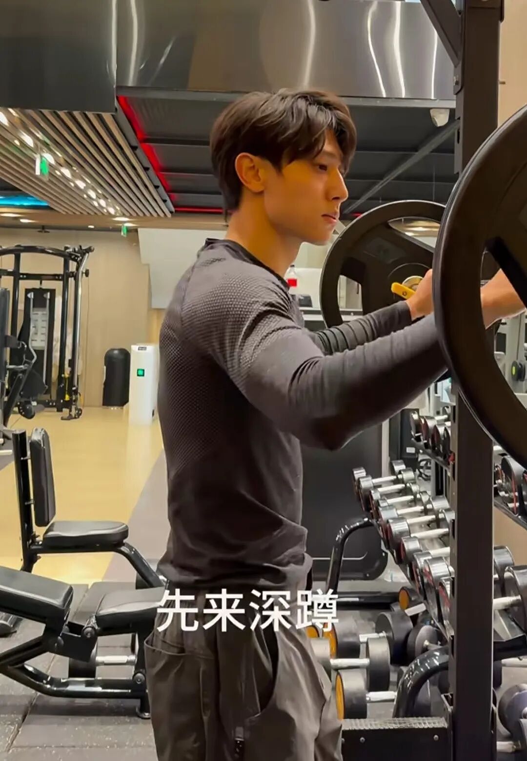 【帅哥】187cm健身硬汉型男，黑皮大长腿发育的太好了...（组图） - 7
