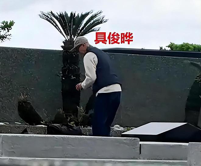 大S雕像正式进入墓园：用9阶大理石制作，S形蜿蜒台阶令人泪目（组图） - 10