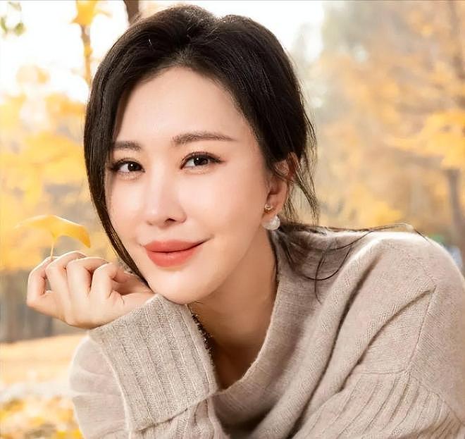 王石田朴珺婚变风波升级，女方整容前旧照被扒，曾为王石跪式服务（组图） - 22