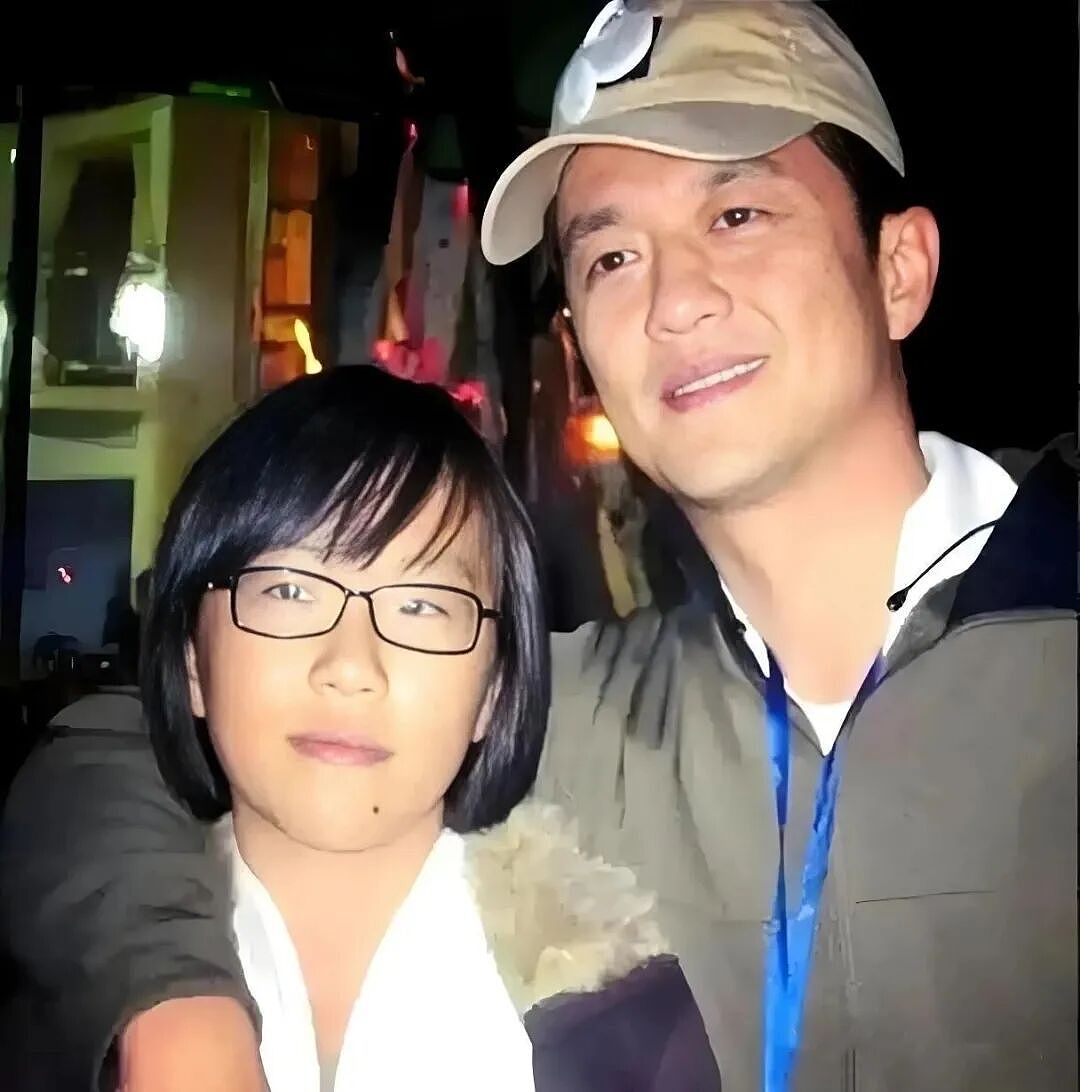 【社交】李亚鹏“第四个女儿”曝光，17年的秘密藏不住了！原来这才是真实的他..（组图） - 4