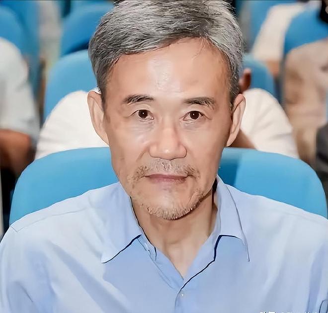 王石田朴珺婚变风波升级，女方整容前旧照被扒，曾为王石跪式服务（组图） - 18