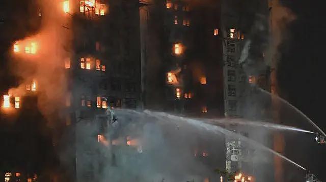 宏福苑大火两个月：重觅家园路在何方？灾后重建难题待解（组图） - 2