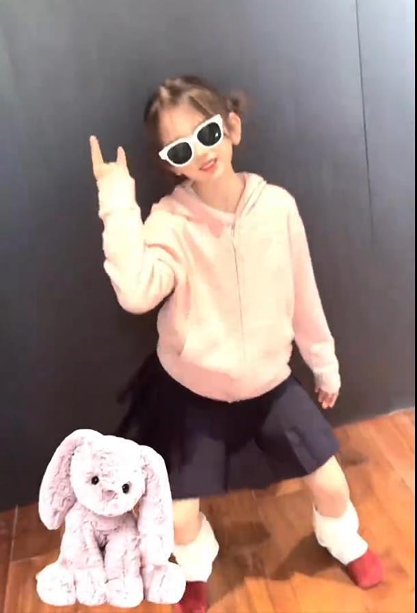 方媛晒女儿跳女团舞，此前郭富城曾自曝女儿迷上韩国女团（组图） - 4