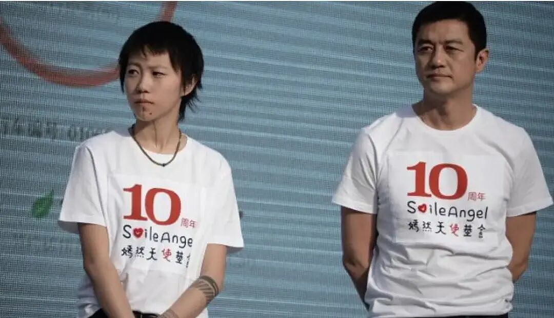 【社交】李亚鹏“第四个女儿”曝光，17年的秘密藏不住了！原来这才是真实的他..（组图） - 5